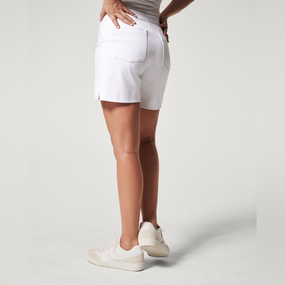 SPANX White Short 🤍 - Picture 2 of 15